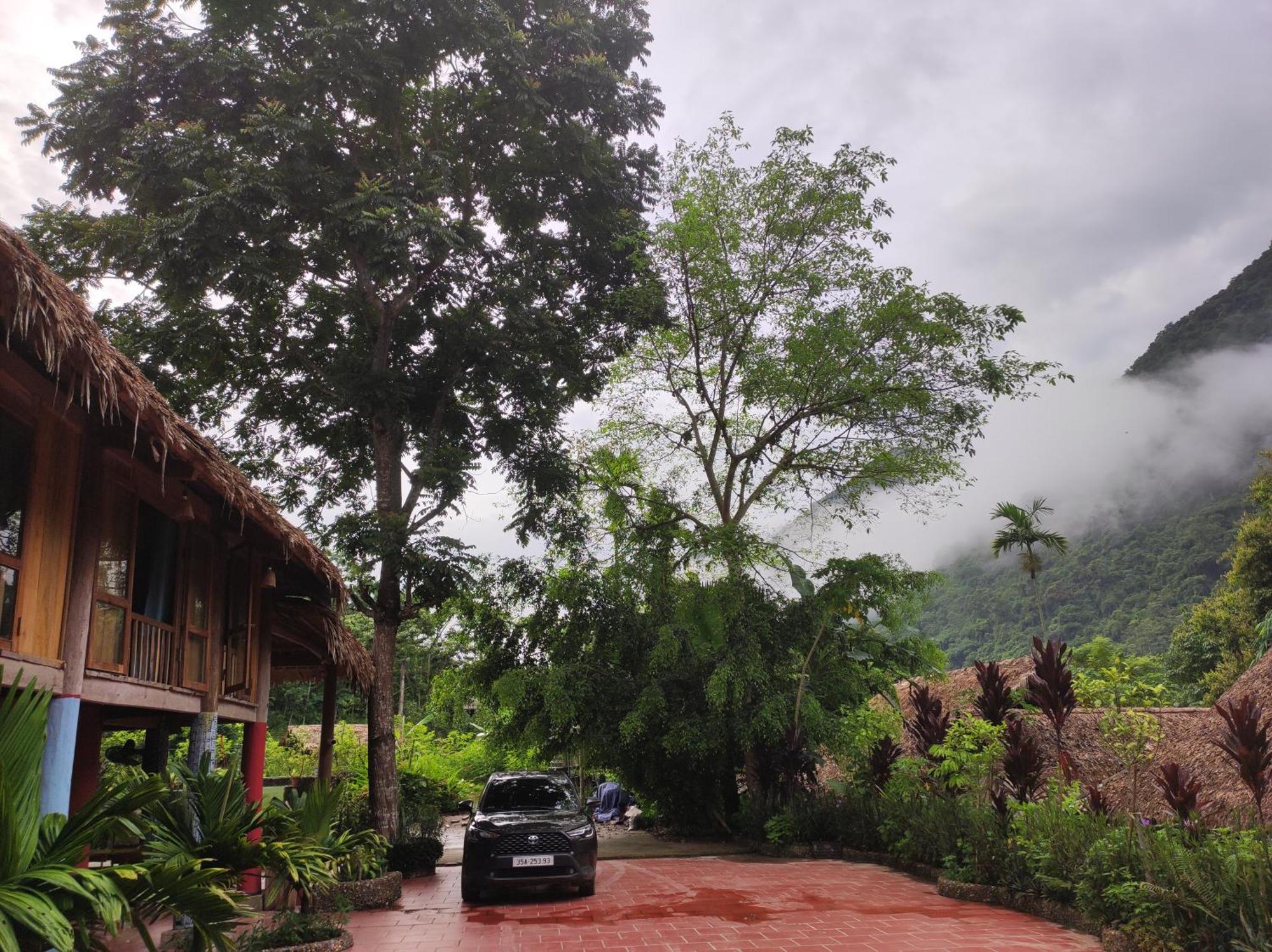 Lepont Mu Waterfall Bungalow Hòa Bình Eksteriør bilde